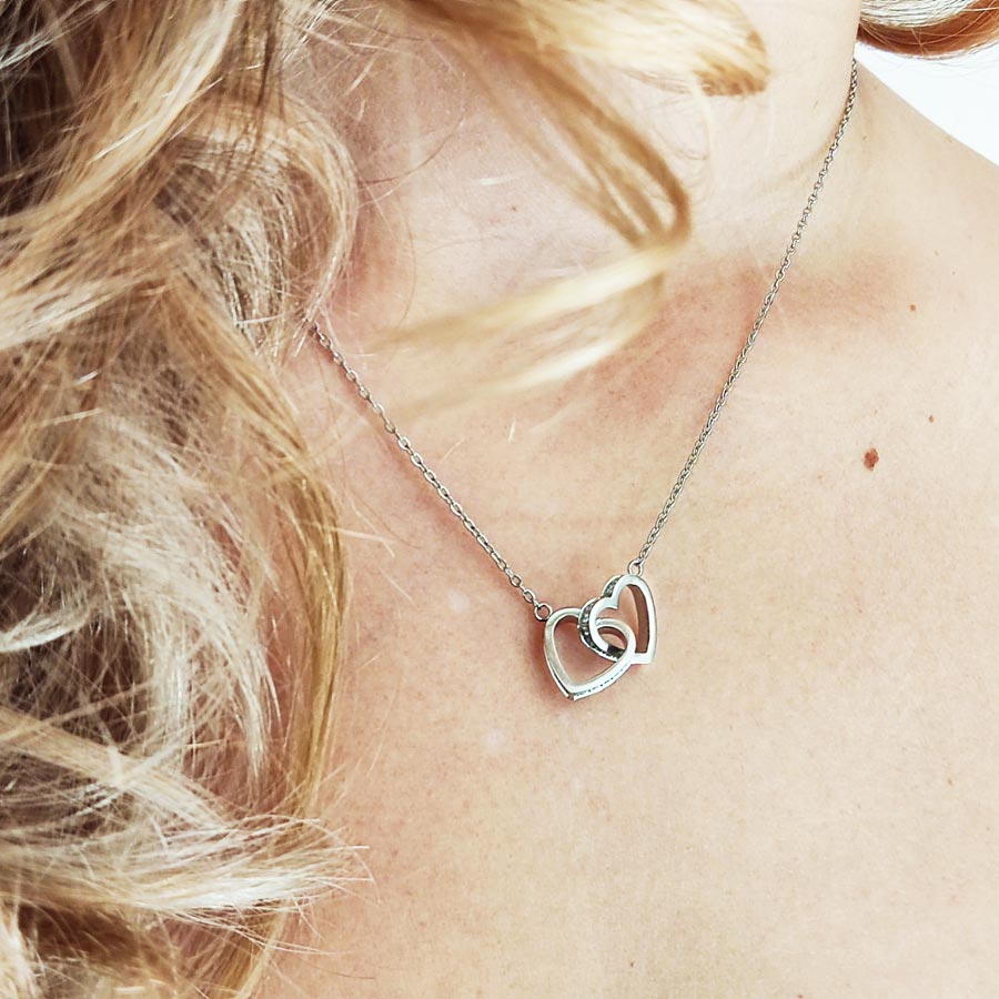 Cadou Nepoata - Colier Inimi Putere