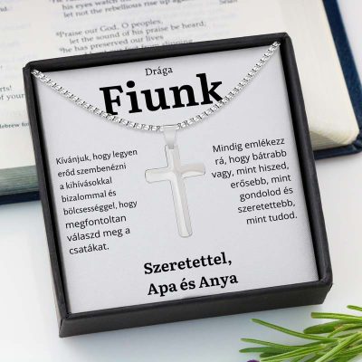 9C Draga Fiunk – Kereszt Nyaklánc a Szülőktől